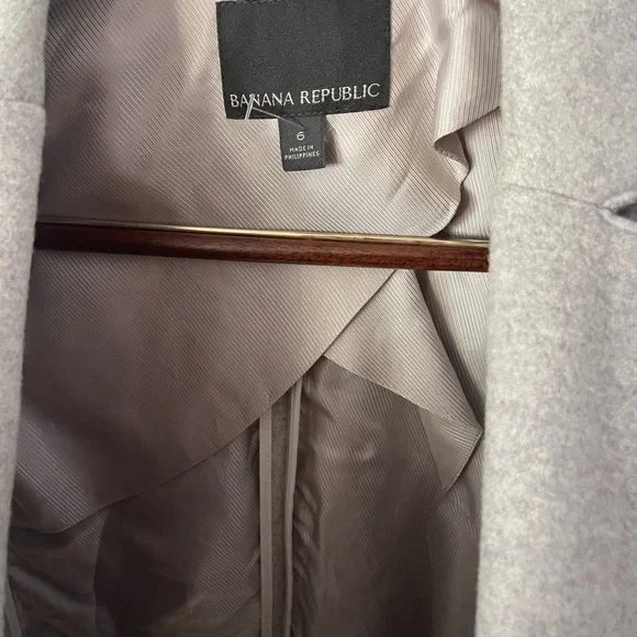 Banana Republic Classic Gray Trench Coat - Picture 6 of 13